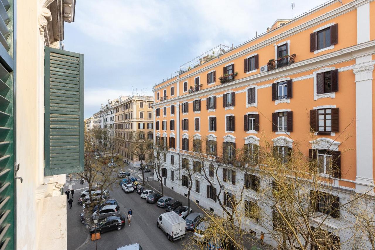 Saint Peter By In Appartement *